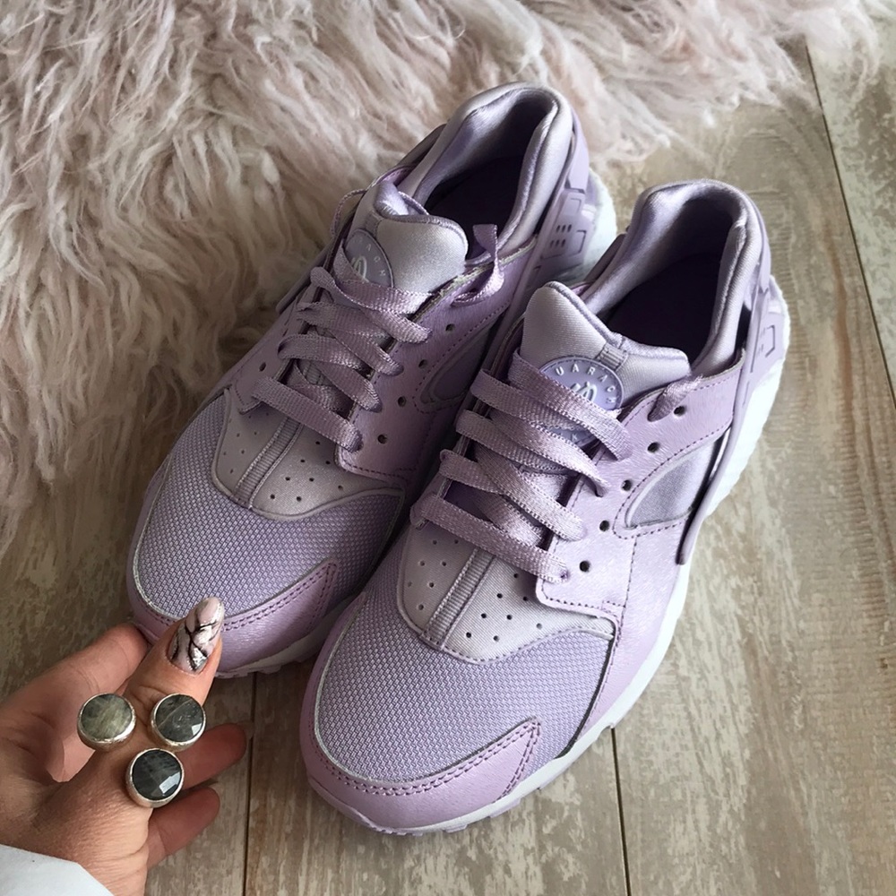 NWT Nike Huarache Run Rare - Picture 3 of 7